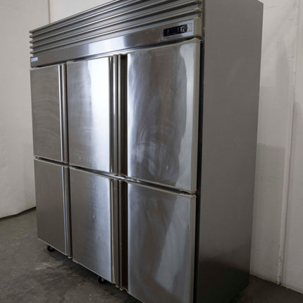 Used Artisan M1623 Upright Freezer - 799183