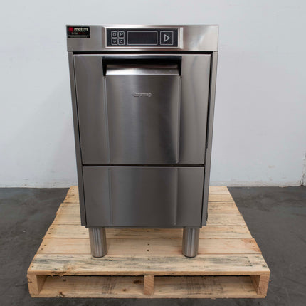 Used Smeg UGA415M Underbench Glasswasher - 837082