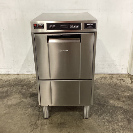 Used Smeg UGA415M Underbench Glasswasher - 845979