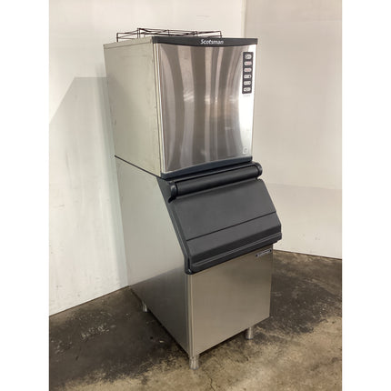 Used Scotsman NWH507AS + NB193 Ice Machine - 864735