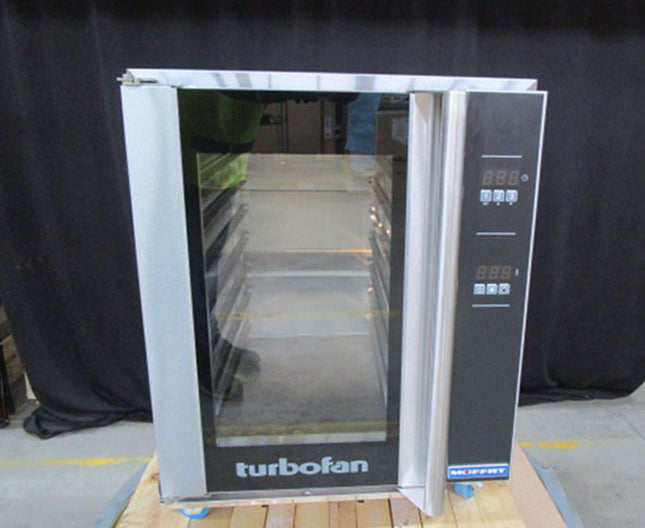 Turbofan H8D-UC - 8 Tray 1/1 GN Digital Electric Undercounter Holding Cabinet AUH8D-UC - Warehouse Clearance