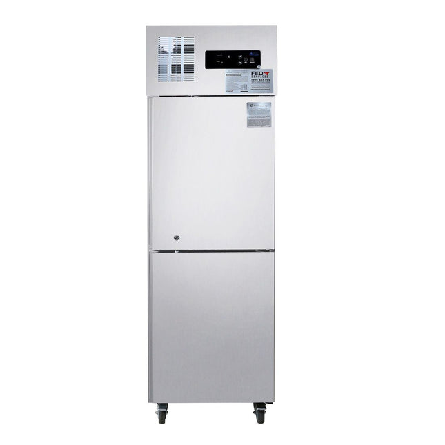Thermaster SUC500 upright storage fridge — front view